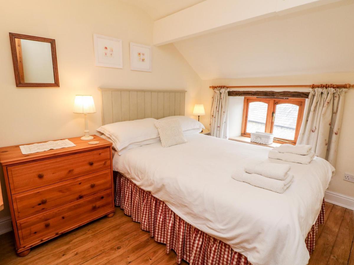 Kempshill Cottage Tideswell Eksteriør billede